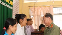 Mang xuân ấm đến với bà con nghèo tỉnh Tiền Giang