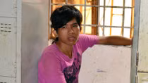 ‘Khóa tay’ tên cướp cạn