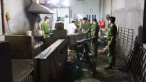 Lò giết mổ heo trái phép sử dụng mộc lăn kiểm dịch giả
