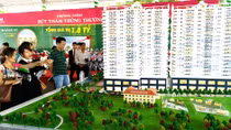 Bất động sản chịu áp lực giảm giá trước xu thế siết dòng vốn ngân hàng