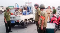 Vi phạm trên đường vành đai 3: Thấy Công an là chạy