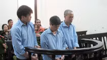 Mua bán 5 bánh heroin, em nhận án tử hình, anh 20 năm tù