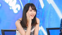 Văn Mai Hương trẻ trung rạng ngời chấm Idol Kids