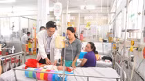 Nhiều ca sốt xuất huyết biến chứng nặng do tự mua thuốc điều trị tại nhà
