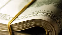 Hàng chục triệu USD tiền mặt của IS bị phá hủy 