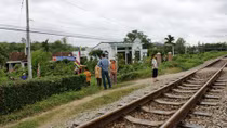 Truy tặng “Huân chương dũng cảm” cho thanh niên quên mình, cứu người trên đường sắt 