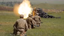NATO kết nạp Montenegro: Tiếp tục đối đầu với Nga 
