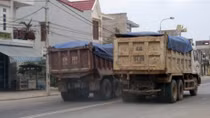 Nỗi kinh hoàng "hung thần xe ben"