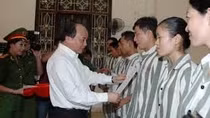 Phó Thủ tướng Nguyễn Xuân Phúc kiểm tra công tác đặc xá năm 2015