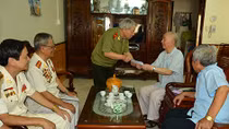  Giao lưu “Tiếp lửa truyền thống, tri ân nghĩa tình đồng đội”
