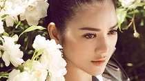 Khoe của, thất tình và giải thưởng