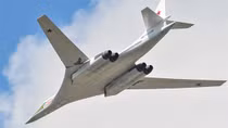 Máy bay ném bom chiến lược Tu-160 – “Át chủ bài” của quân đội Nga