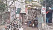 Nhiều điểm thu mua phế liệu đang giống "bom nổ chậm" trong khu dân cư