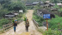 Cây cầu mang tên cô giáo nhiều năm cõng học trò qua suối