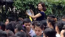 Thủ khoa 'bị bỏ rơi' hoang mang chờ quyết định