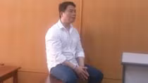 Giả sĩ quan quân đội để mua bán súng và ma túy