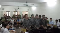 Hoãn phiên tòa xét xử nguyên Phó trưởng Ban Tổ chức Quận ủy Cầu Giấy 