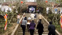 Hàng vạn người trẩy hội Phật Tích - Bắc Ninh