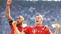 Bayern Munich thoát hiểm vào phút cuối