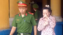 Cán bộ phường lừa mua nhà tái định cư, chiếm đoạt tiền tỷ