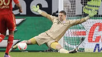 Manuel Neuer: Kẻ thất bại kì lạ 