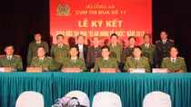 Công an các đơn vị địa phương ký giao ước thi đua Vì an ninh Tổ quốc
