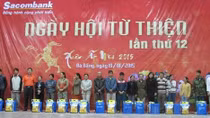 Hơn 5,6 tỷ đồng tiền quà Tết hỗ trợ người nghèo 