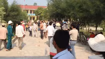 Vẫn còn 100 học sinh chưa đến lớp sau vụ phụ huynh phản đối chuyển trường
