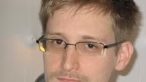 Cựu nhân viên CIA Edward Snowden lại 'dội bom tấn'