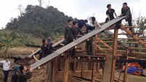 Đoàn viên thanh niên Chi đoàn an ninh xã hội với chương trình Xuân tình nguyện