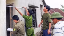 Doanh nghiệp nổ mìn trái phép bồi thường 56 nhà dân bị nứt