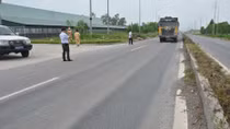 Vẫn chưa có giải pháp hữu hiệu trị đường hằn lún