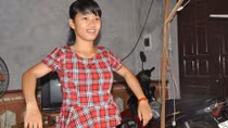 Nỗi đau vẫn còn ở làng 'chim cánh cụt'