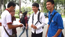 Thêm nhiều thí sinh bị đình chỉ vì mang điện thoại vào phòng thi