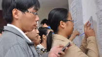 ' Chóng mặt' vì thí sinh nộp, rút hồ sơ