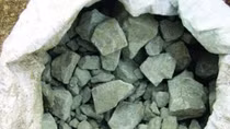Bắt đối tượng vận chuyển trái phép 30,9kg thuốc nổ