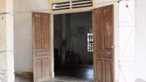 Mâu thuẫn, tưới xăng đốt vợ, con