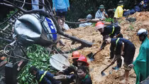 Cứu con rể, mẹ vợ bị lũ cuốn trôi