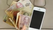 Dân vây bắt tên cướp Iphone 5 của nữ giáo viên