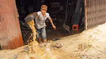 Nâng đường biến nhà thành hầm, hẻm thành suối