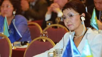 Kazakhstan: Cha truyền con nối?