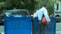 Đội ngũ “cổ cồn trắng” lâm vào bi kịch