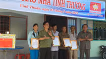 Tặng nhà tình thương tại tỉnh Kiên Giang