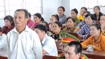 Hai cha con phi tang xác hàng xóm tử vong do "dính" bẫy chuột