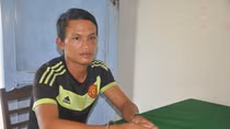 Nửa đêm gọi cửa rồi giở trò đồi bại với vợ chủ đò