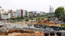 Ùn tắc tại nút giao thông Bưởi là do ý thức người dân