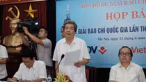 Giữ bút sắc lòng trong