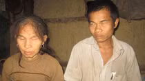 Chuyện tình cảm động của đôi vợ chồng mù nơi miền sơn cước