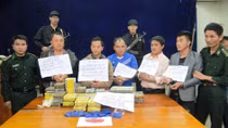 Bắt 5 đối tượng vận chuyển 91 bánh heroin 