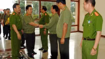 Thứ trưởng Bùi Văn Thành kiểm tra công tác hậu cần tại Công an Lâm Đồng